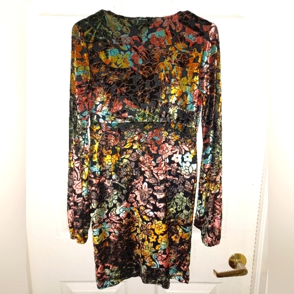 Devoré Dress 💐 - Picture 2 of 2